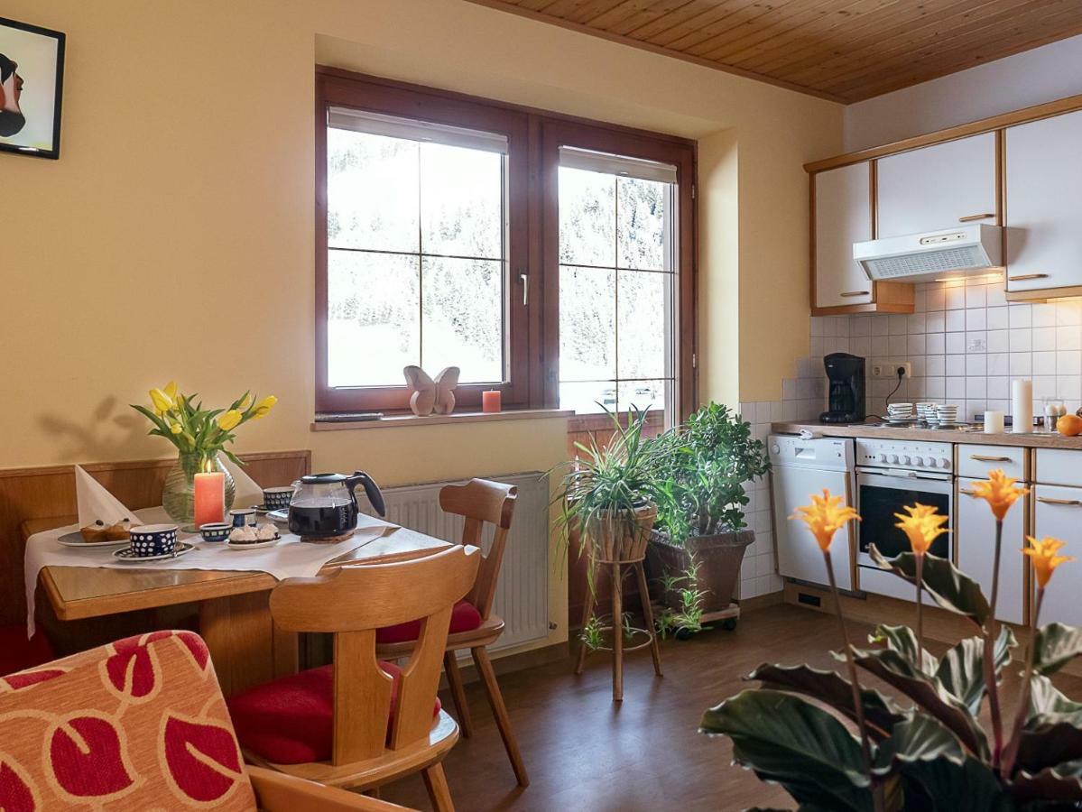 Haus Marianne Apartment Sankt Jakob in Defereggen Bagian luar foto
